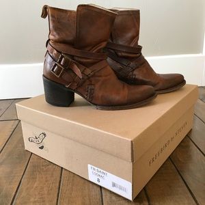 Boots, FREEBIRD by. Steven Saint Cognac